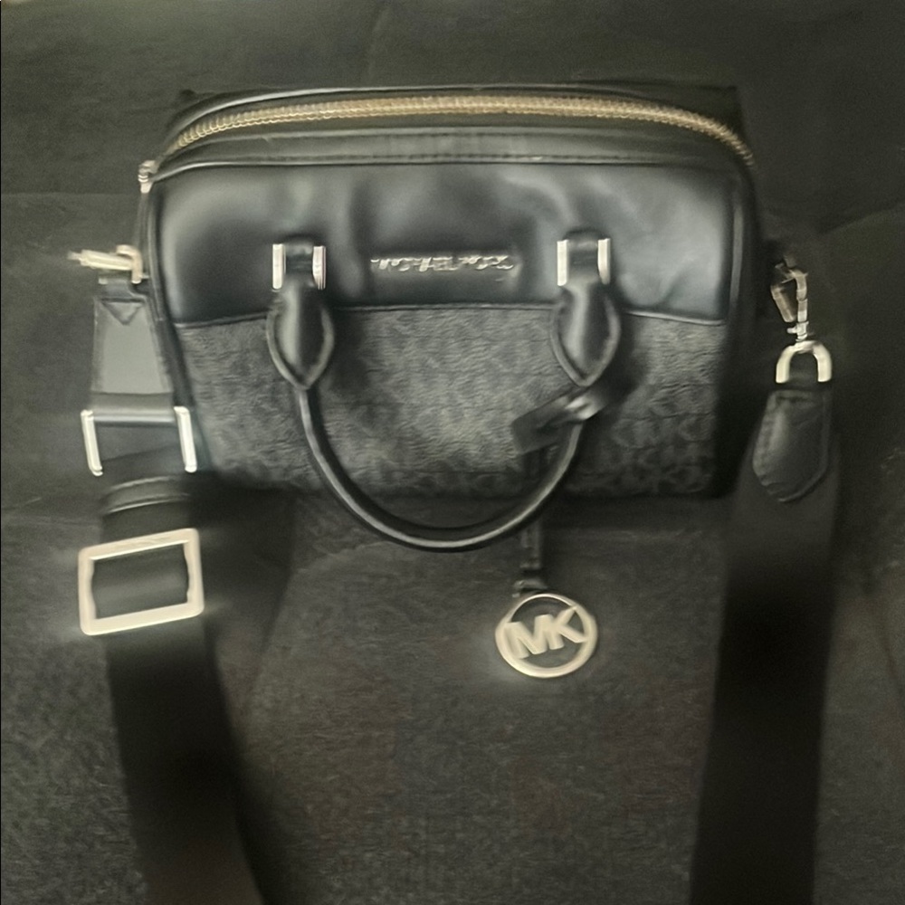 Michael Kors Black and Gray Belt Bag Sleek Design